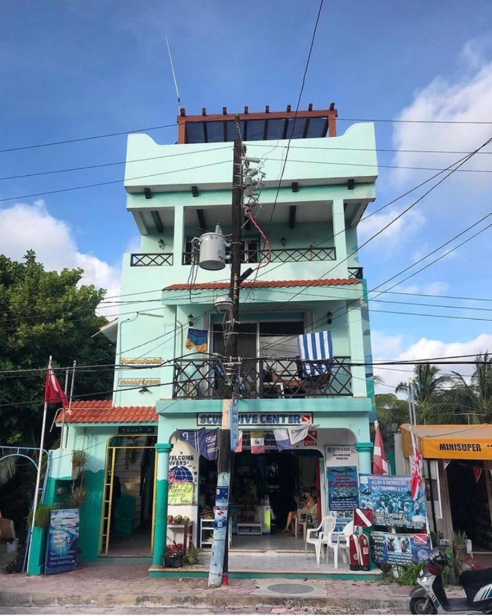 Sea Hawk Suites Isla Mujeres Exteriör bild